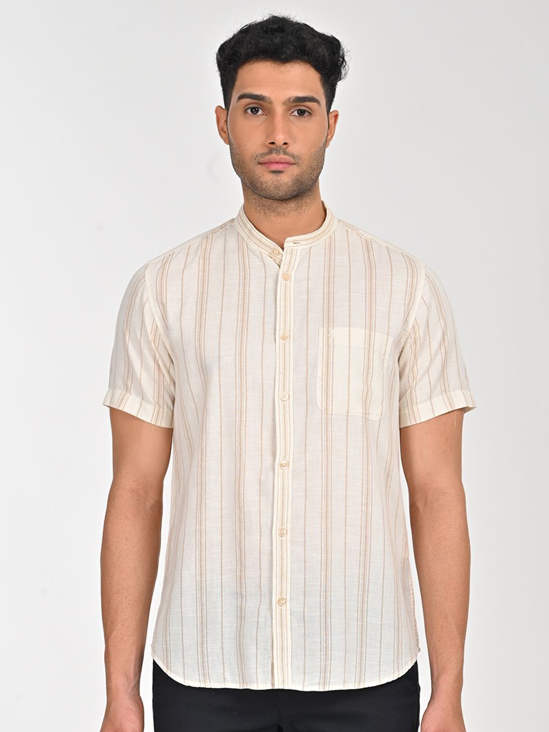 

Indian Terrain Men Classic Slim Fit Opaque Striped Casual Shirt, White