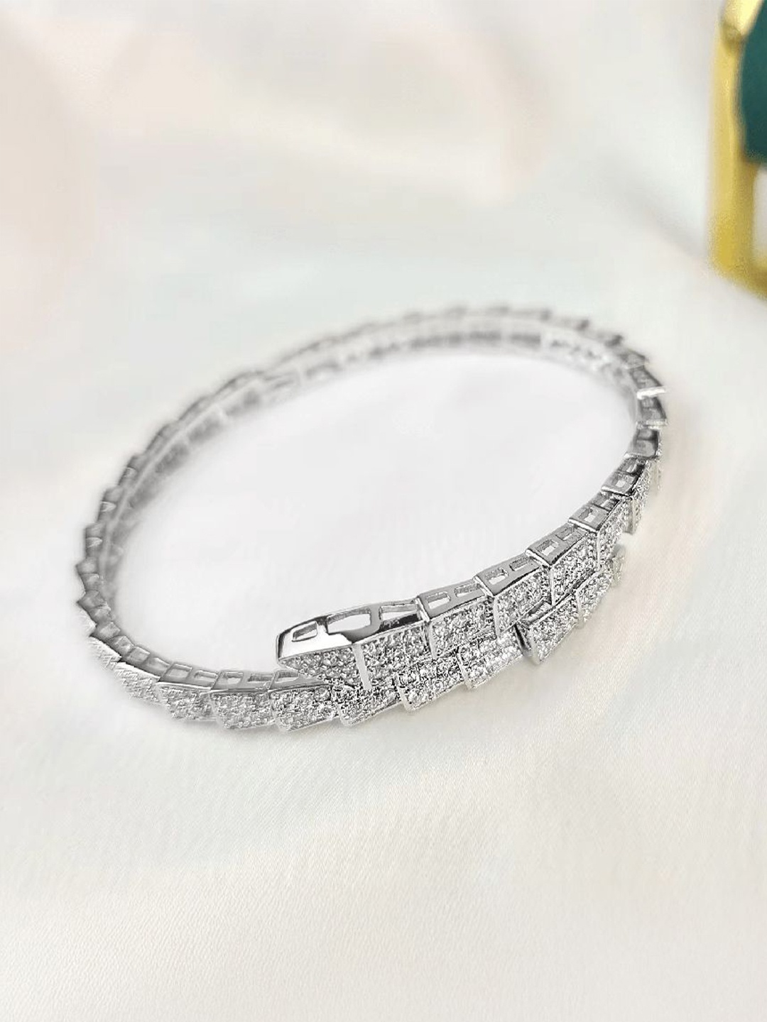

SHARLEEZ Women Silver-Plated Bracelet