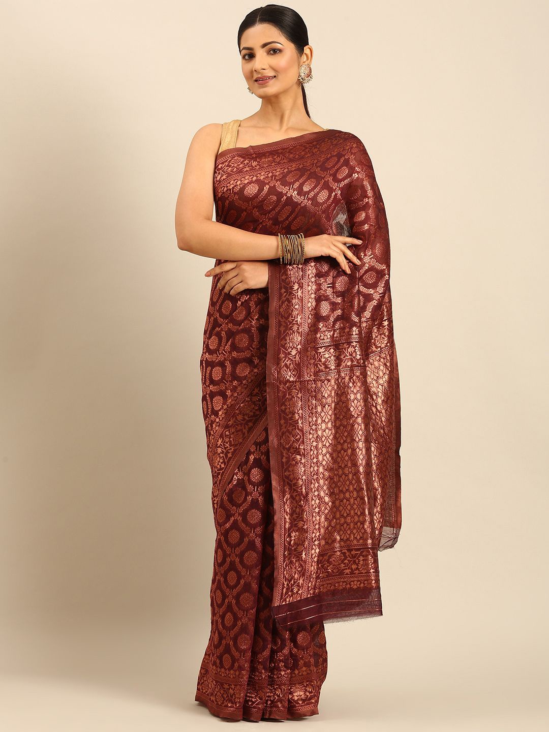 

DIVASTRI Floral Woven Design Saree, Maroon
