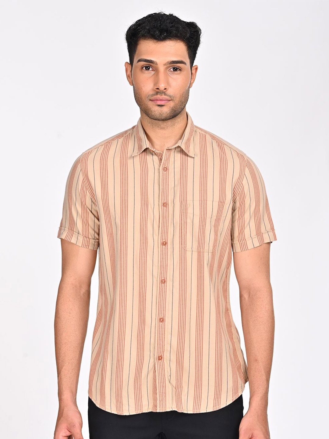 

Indian Terrain Men Classic Slim Fit Opaque Striped Casual Shirt, Brown