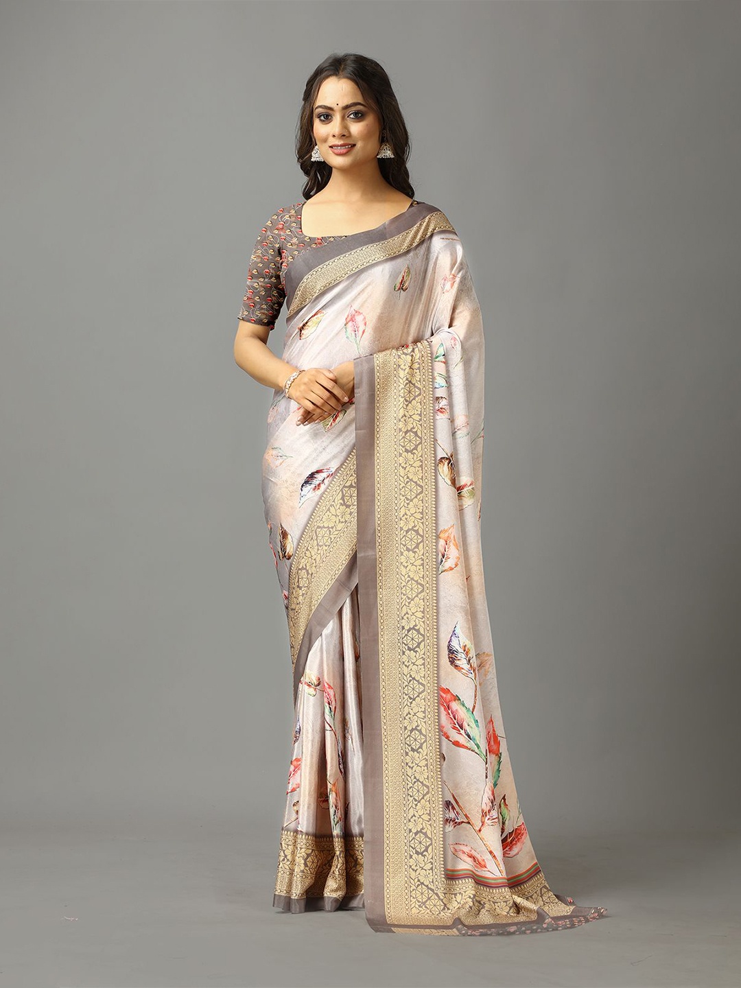 

VIRENDRA TEXTILES Floral Printed Zari Saree, Coffee brown