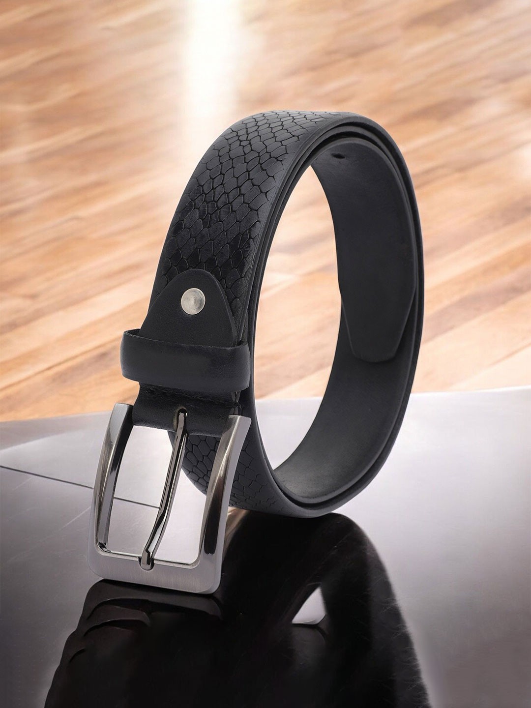 

Metronaut Men Textured Leather Formal Belt, Black