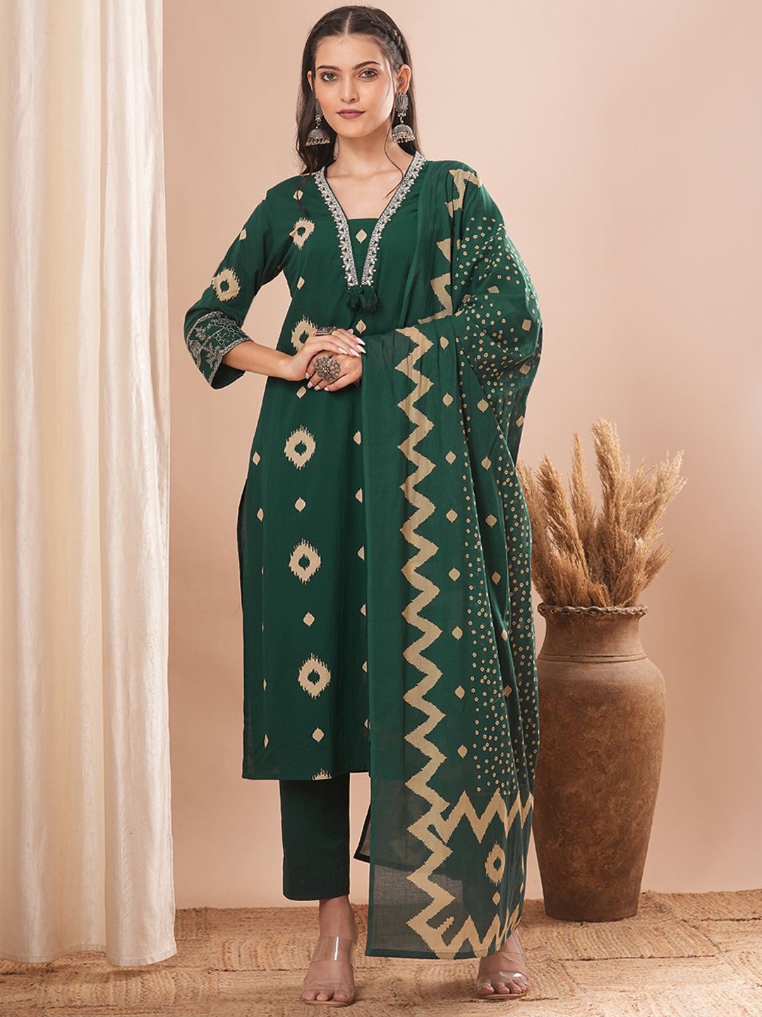 

FASHOR Geometric Printed Thread Work Pure Cotton Straight Kurta with Trousers & Dupatta, Green