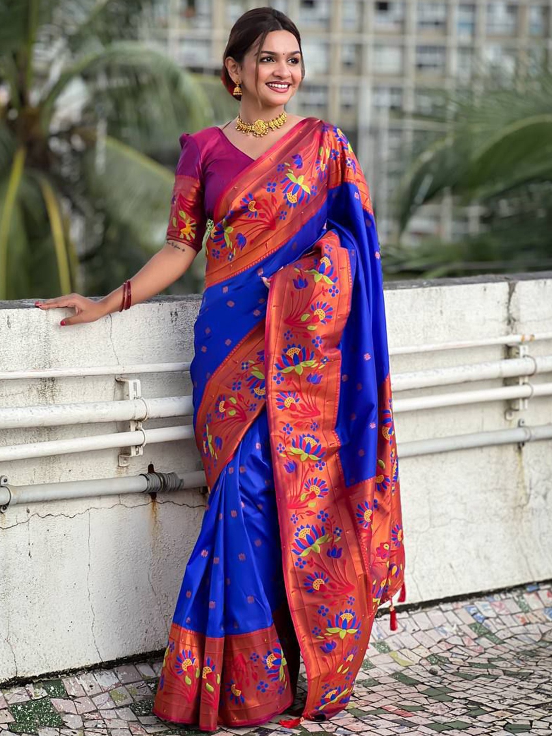 

Ekta Textiles Woven Design Zari Pure Silk Banarasi Saree, Blue