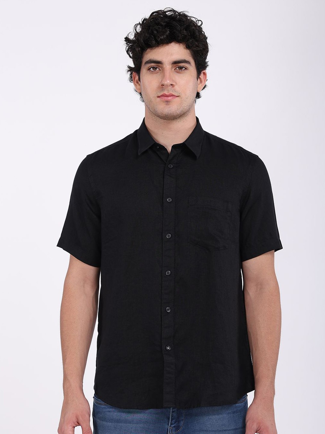 

Indian Terrain Men Classic Slim Fit Opaque Casual Shirt, Black