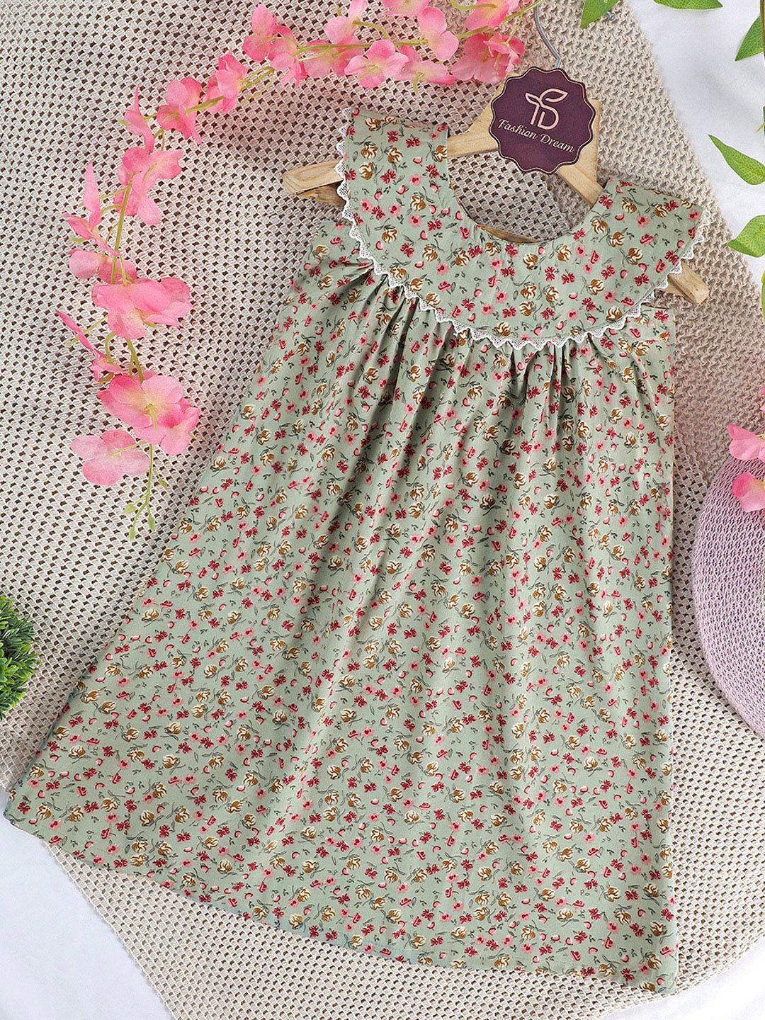 

YK Girls Floral Printed A-Line Mini Dress, Green