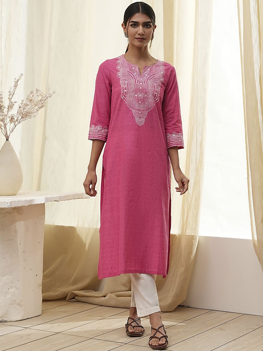 

Biba Ethnic Printed Notch Neck Straight Kurta, Pink