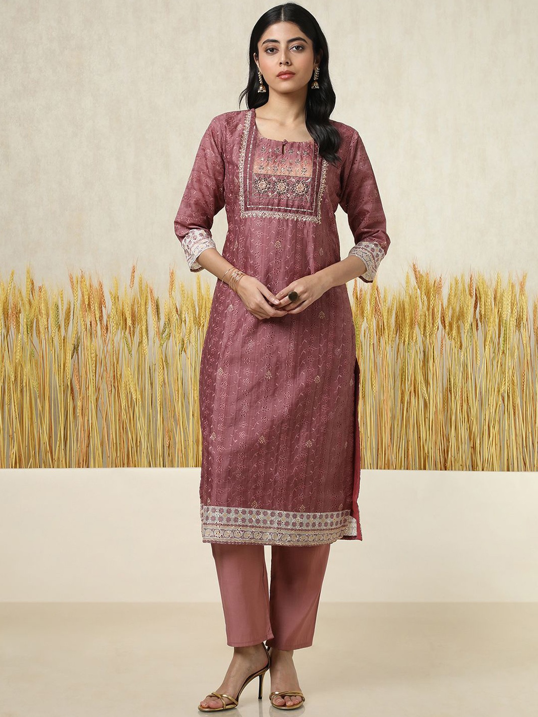 

Soch Floral Embroidered Keyhole Neck Sequinned Chanderi Cotton Straight Kurta With Trouser, Pink