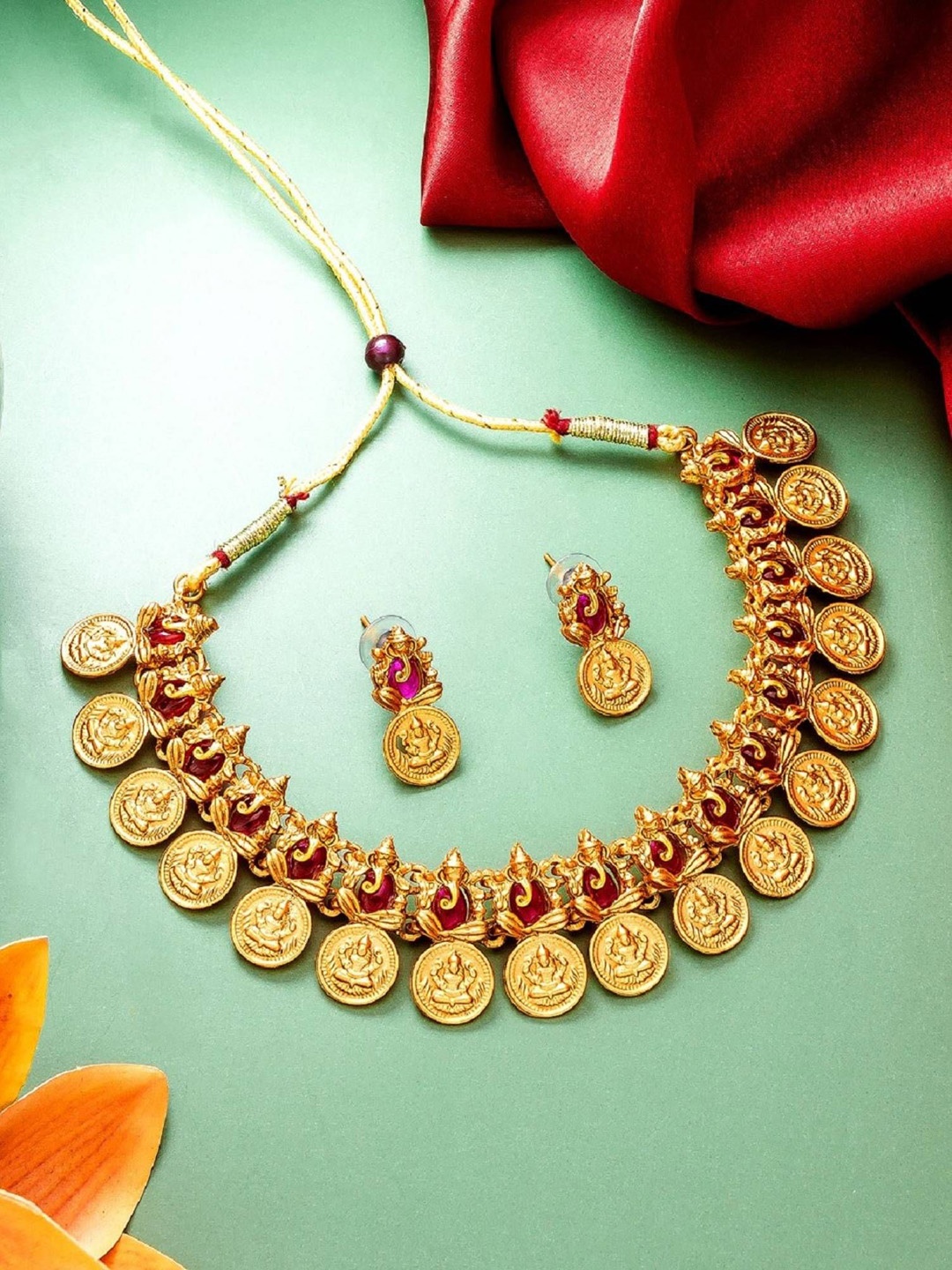 

ROFARWORD Gold-Plated Cubic Zirconia Studded & Beaded Jewellery Set
