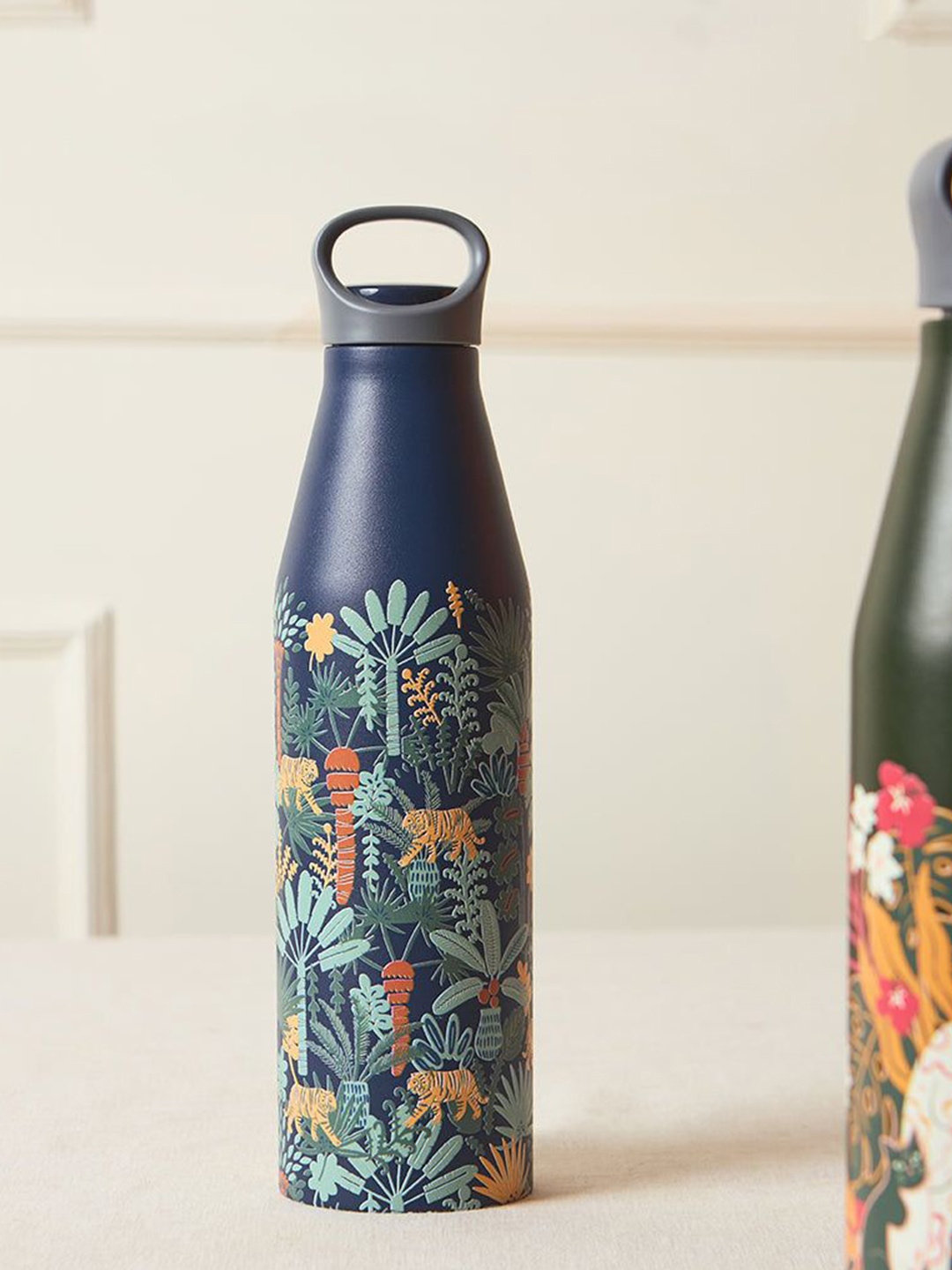

Chumbak Midnight Jungle Navy Blue Printed Stainless Steel Thermos Water Bottle-700ml