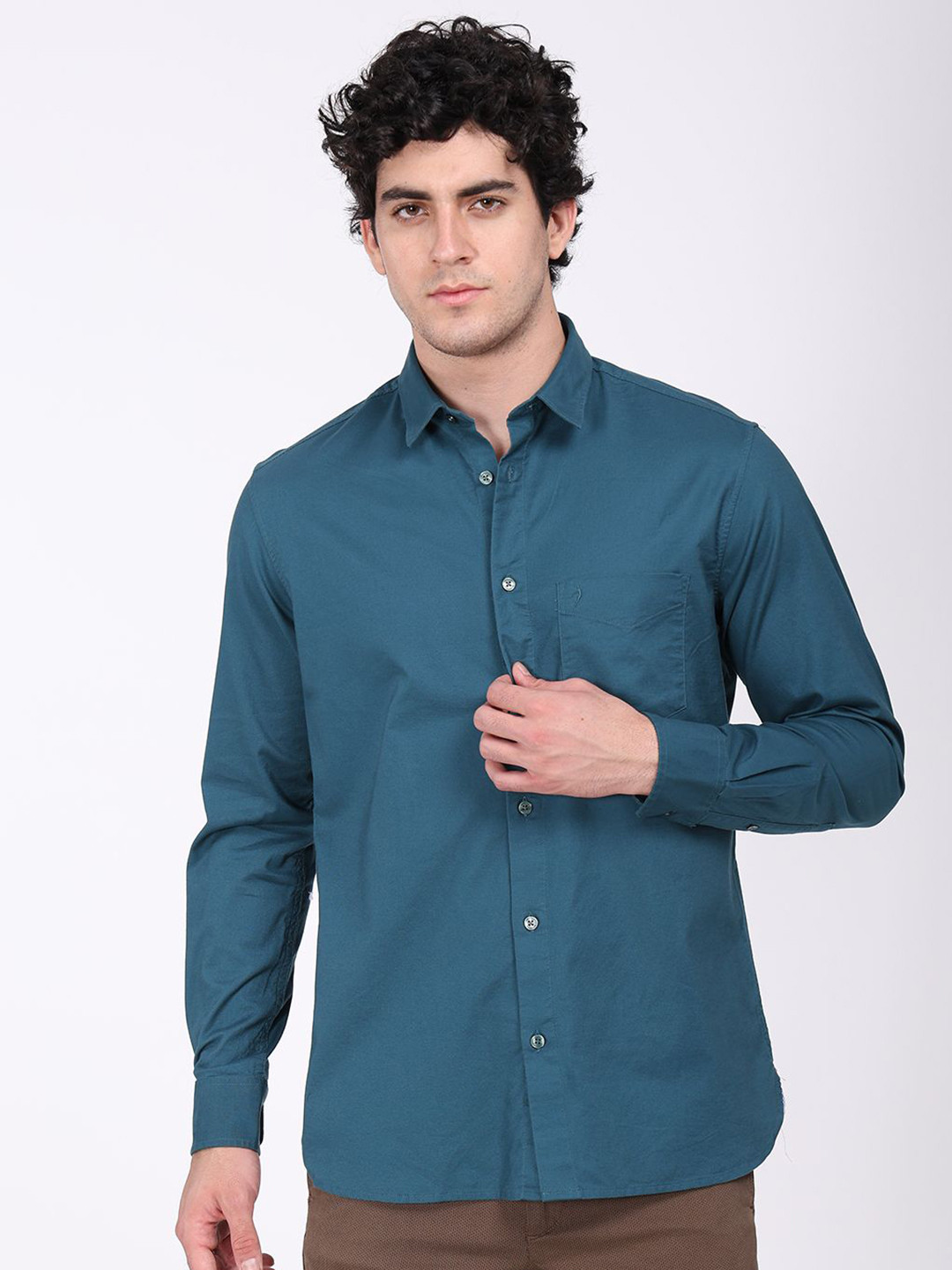 

Indian Terrain Men Classic Slim Fit Opaque Casual Shirt, Yellow