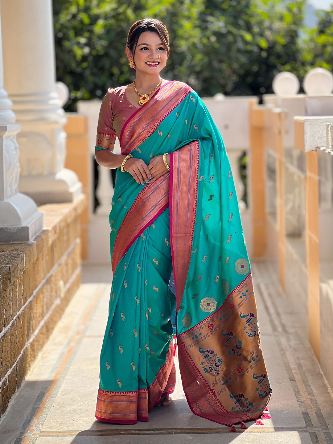

Ekta Textiles Woven Design Zari Pure Silk Paithani Saree, Turquoise blue