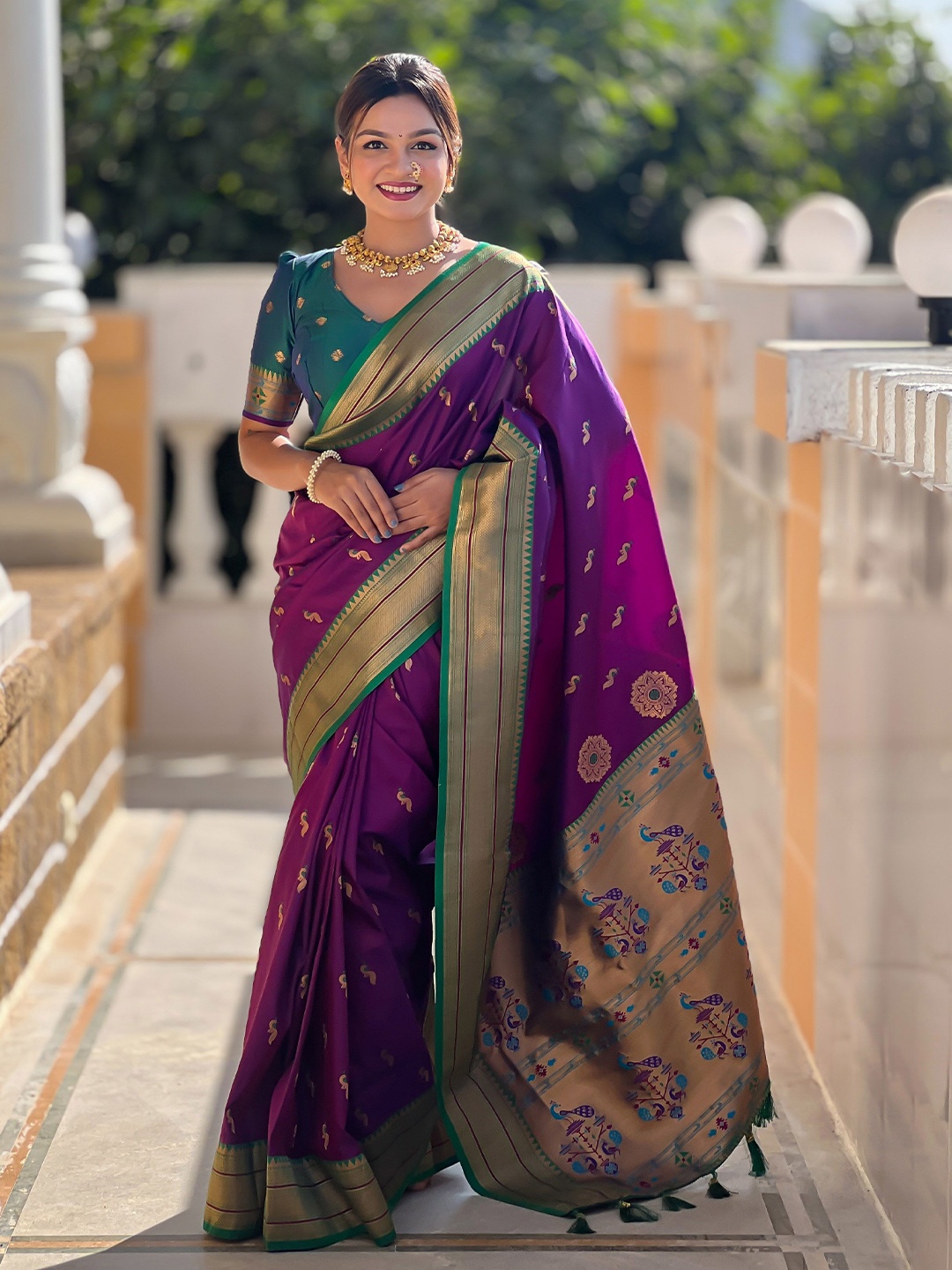 

Ekta Textiles Woven Design Zari Pure Silk Paithani Saree, Purple
