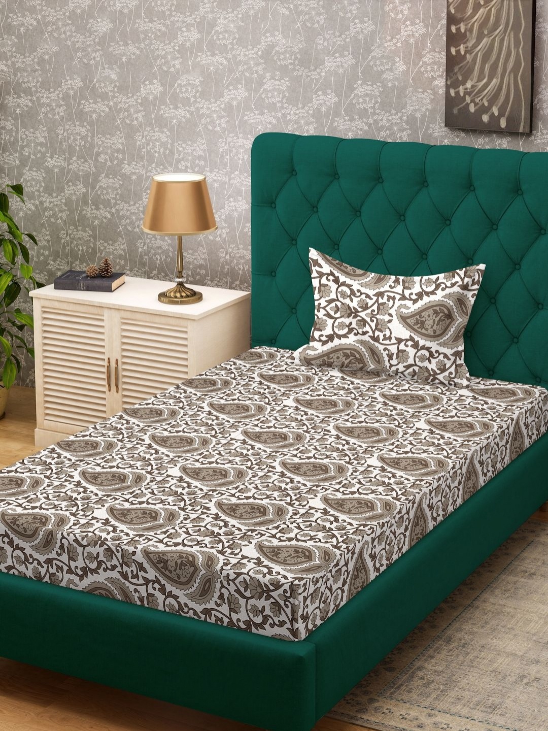 

KLOTTHE White & Beige Floral Printed Flat 300TC Single Bedsheet With Pillow Cover