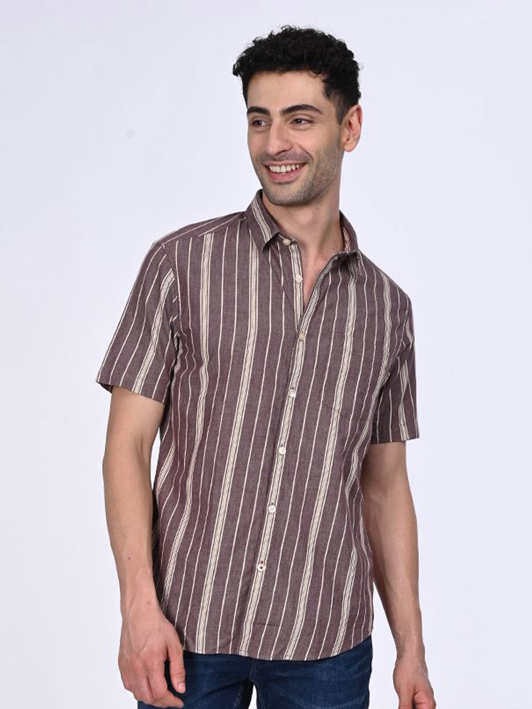 

Indian Terrain Men Classic Slim Fit Opaque Striped Casual Shirt, Brown