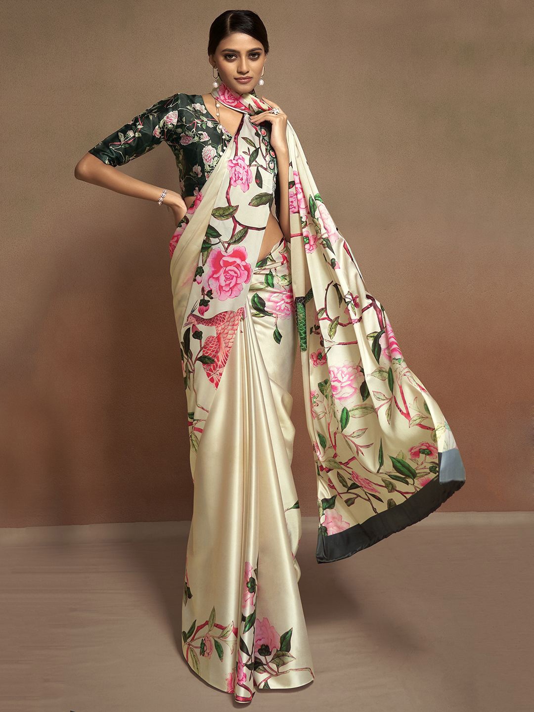 

DIVASTRI Floral Satin Saree, Cream