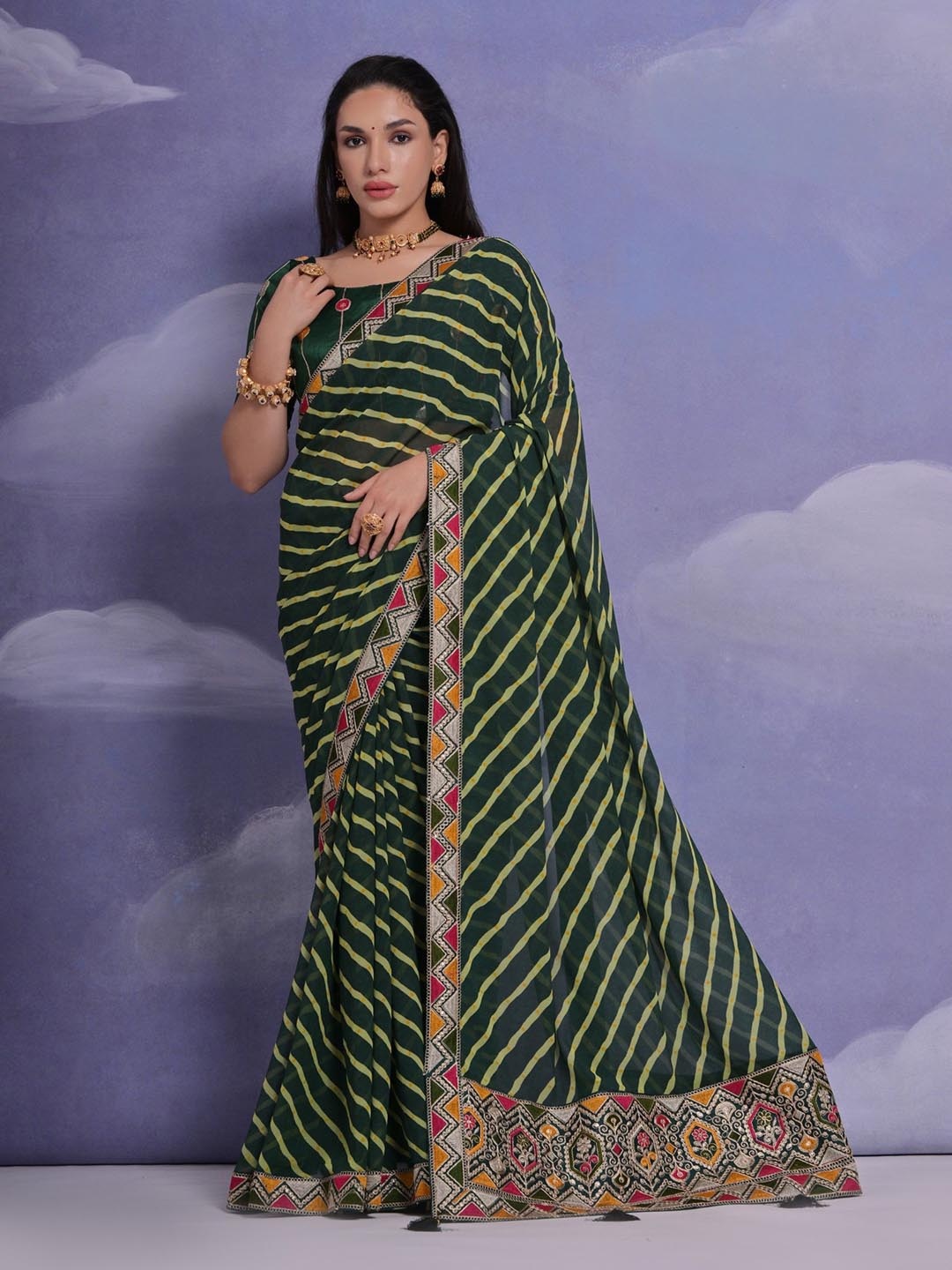 

DIVASTRI Leheriya Sequinned Poly Georgette Saree, Green