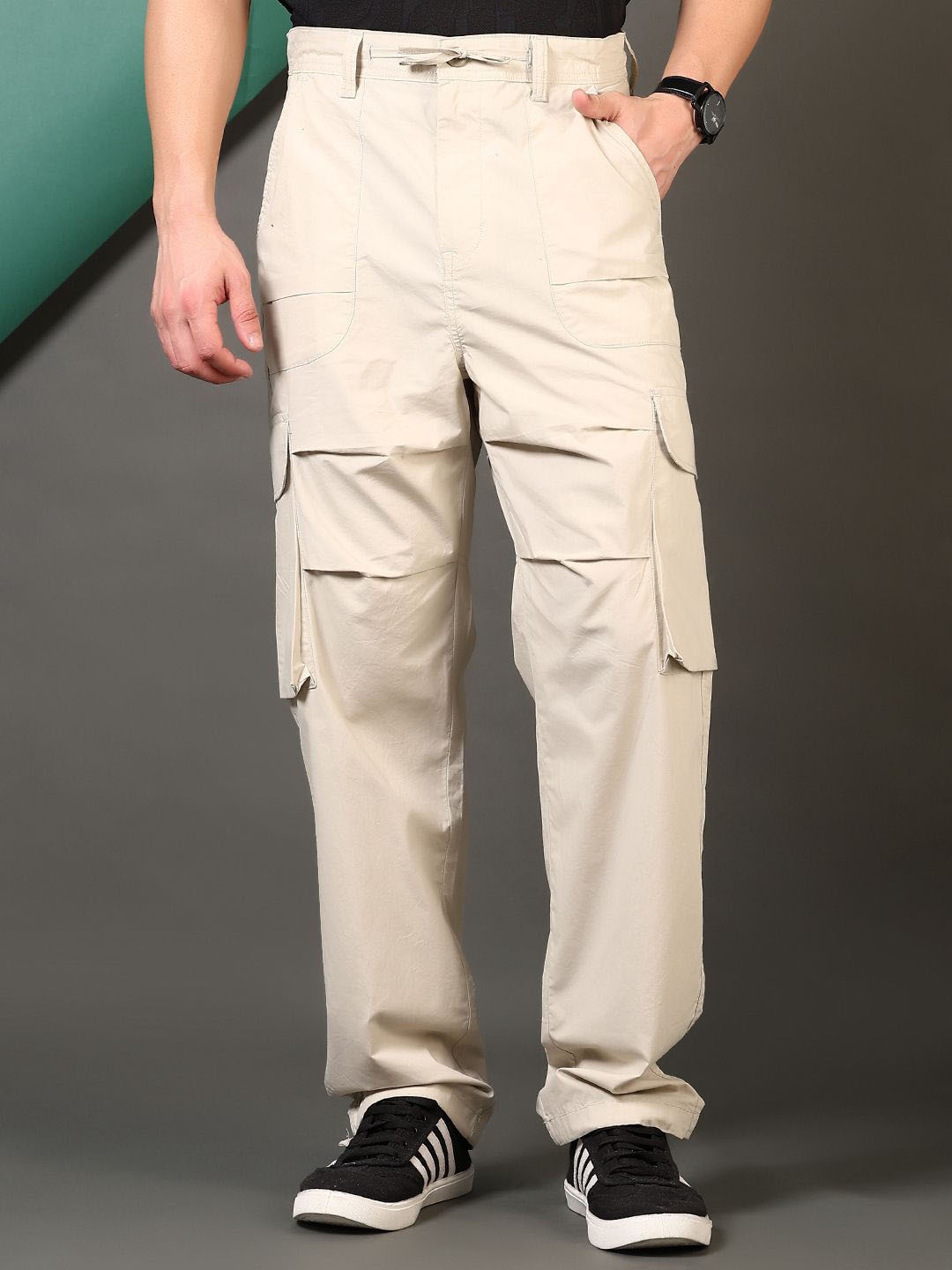

V-Mart Men Cargos Trousers, Cream