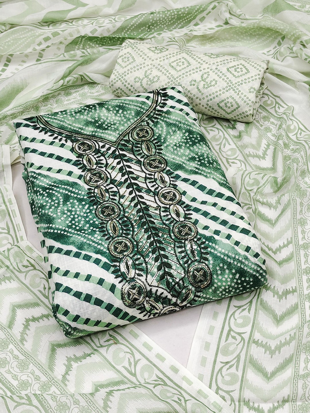 

SAINOOR Floral Printed Sequinned Pure Cotton Unstitched Dress Material, Sea green