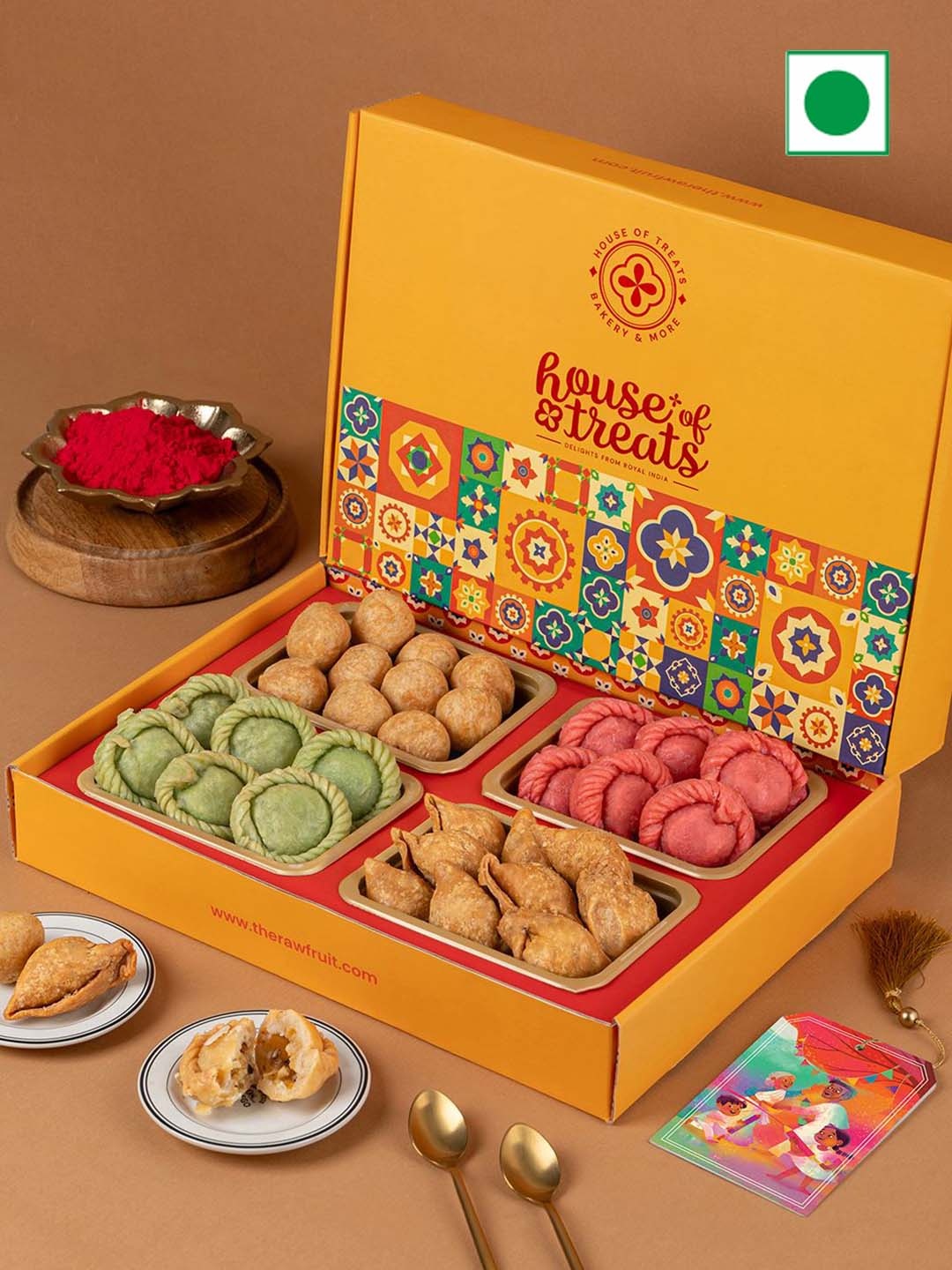 

RawFruit Set Of 4 Sweets With Kachori Gift Set, Yellow