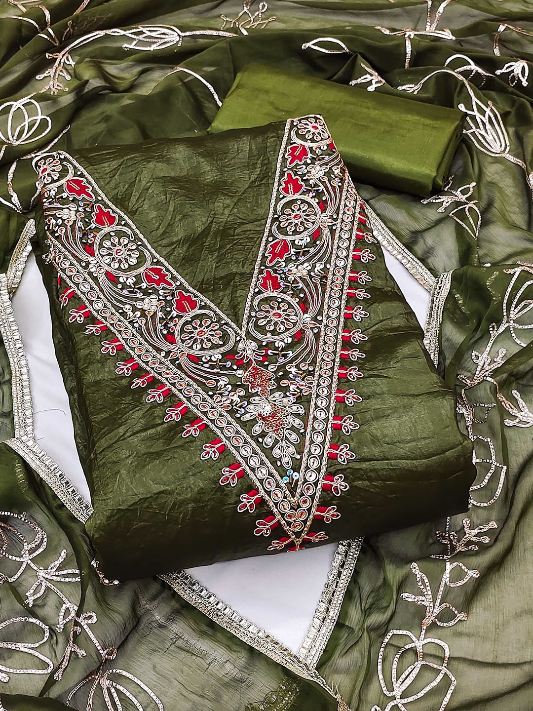 

SAINOOR Floral Embroidered Zari Work Semi-Stitched Dress Material, Green