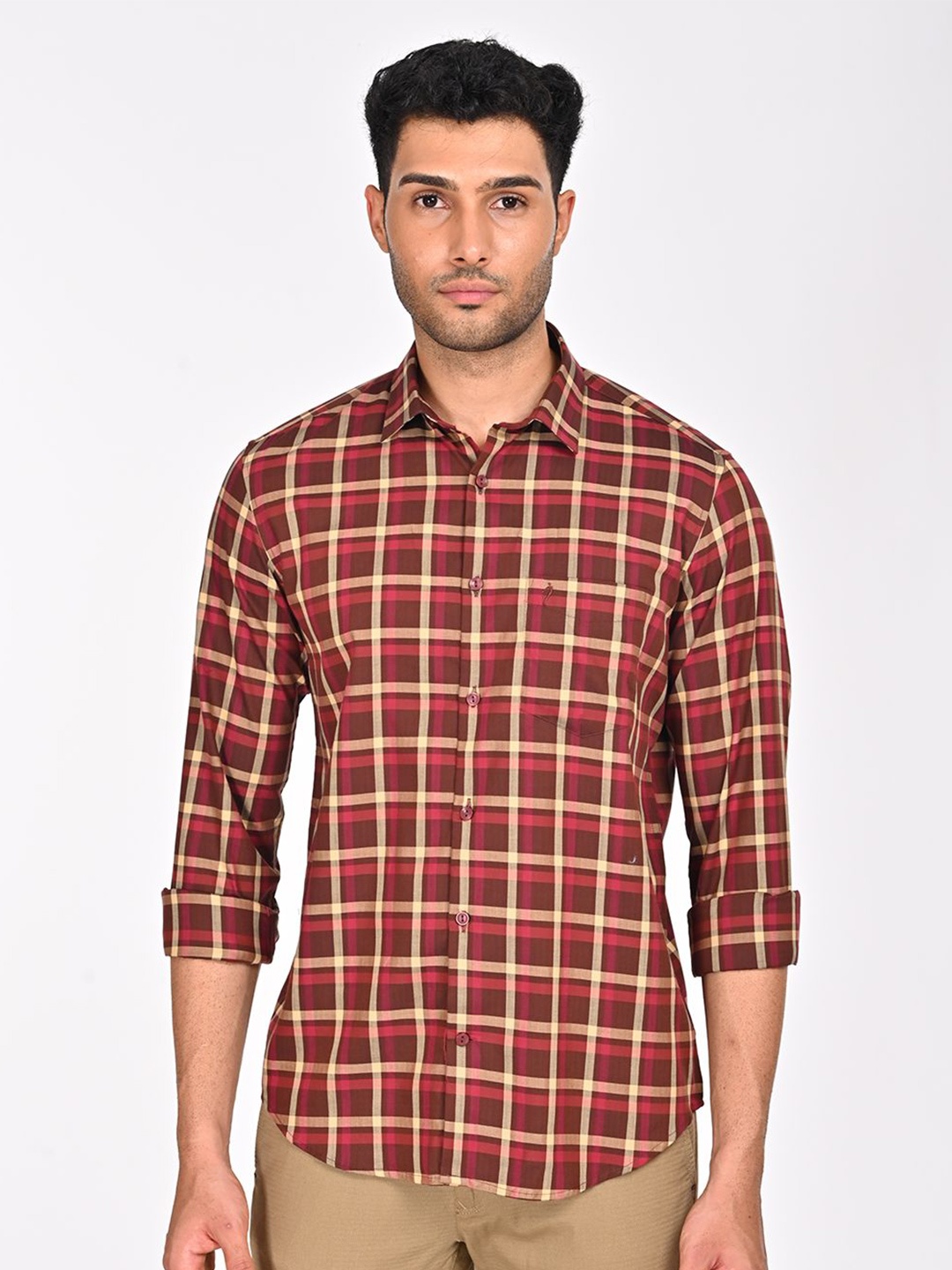 

Indian Terrain Men Classic Slim Fit Opaque Checked Casual Shirt, Brown