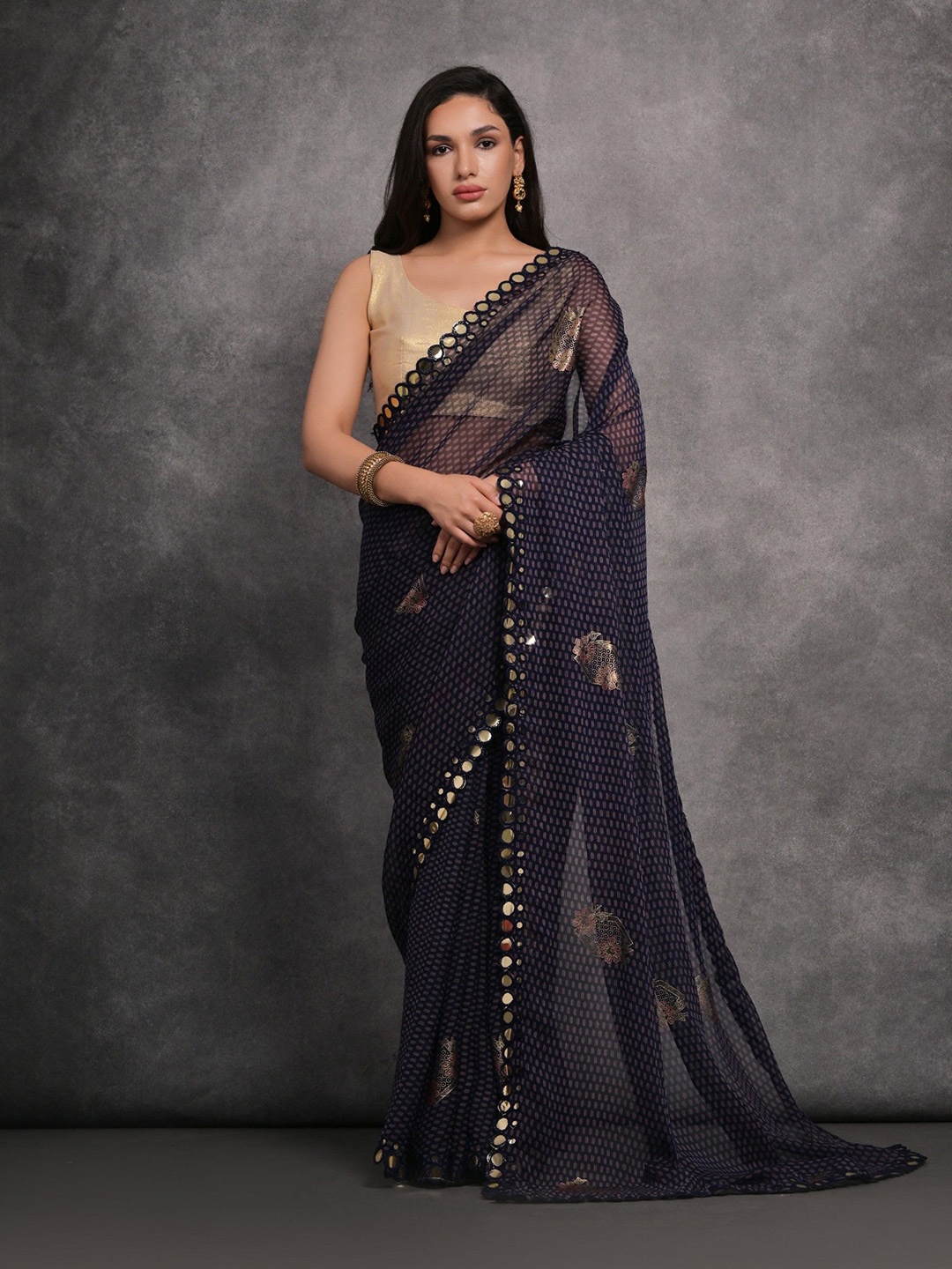 

DIVASTRI Printed Mirror Work Saree, Blue