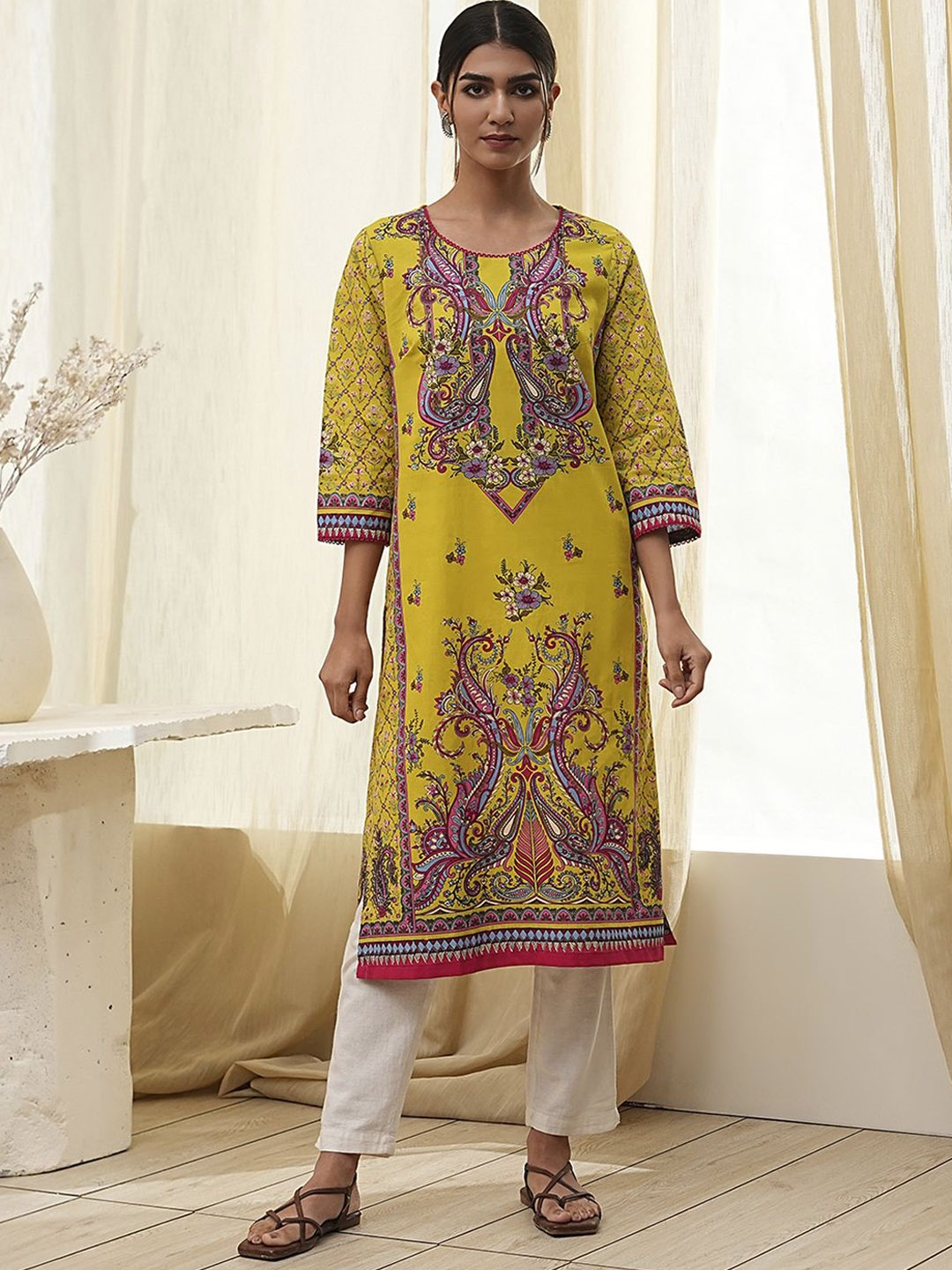 

Biba Women Floral Embroidered Thread Work Round Neck Straight Kurta, Mustard