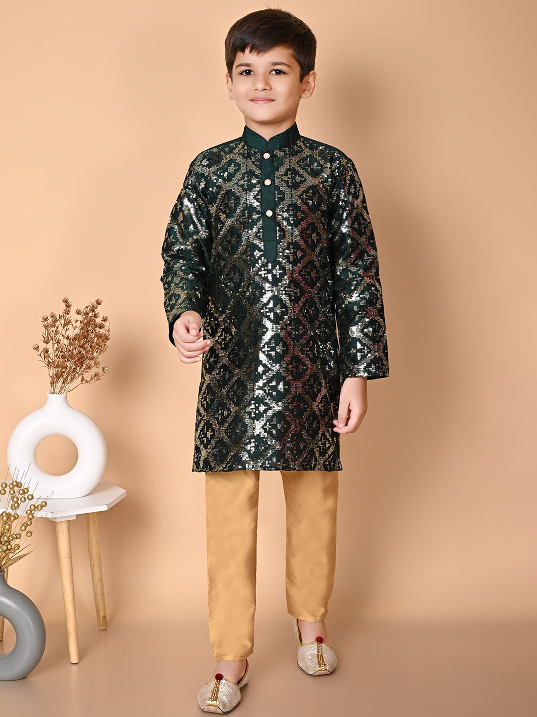 

Cae Boys Geometric Embroidered Mandarin Collar Sequinned Straight Kurta With Pyjama, Green