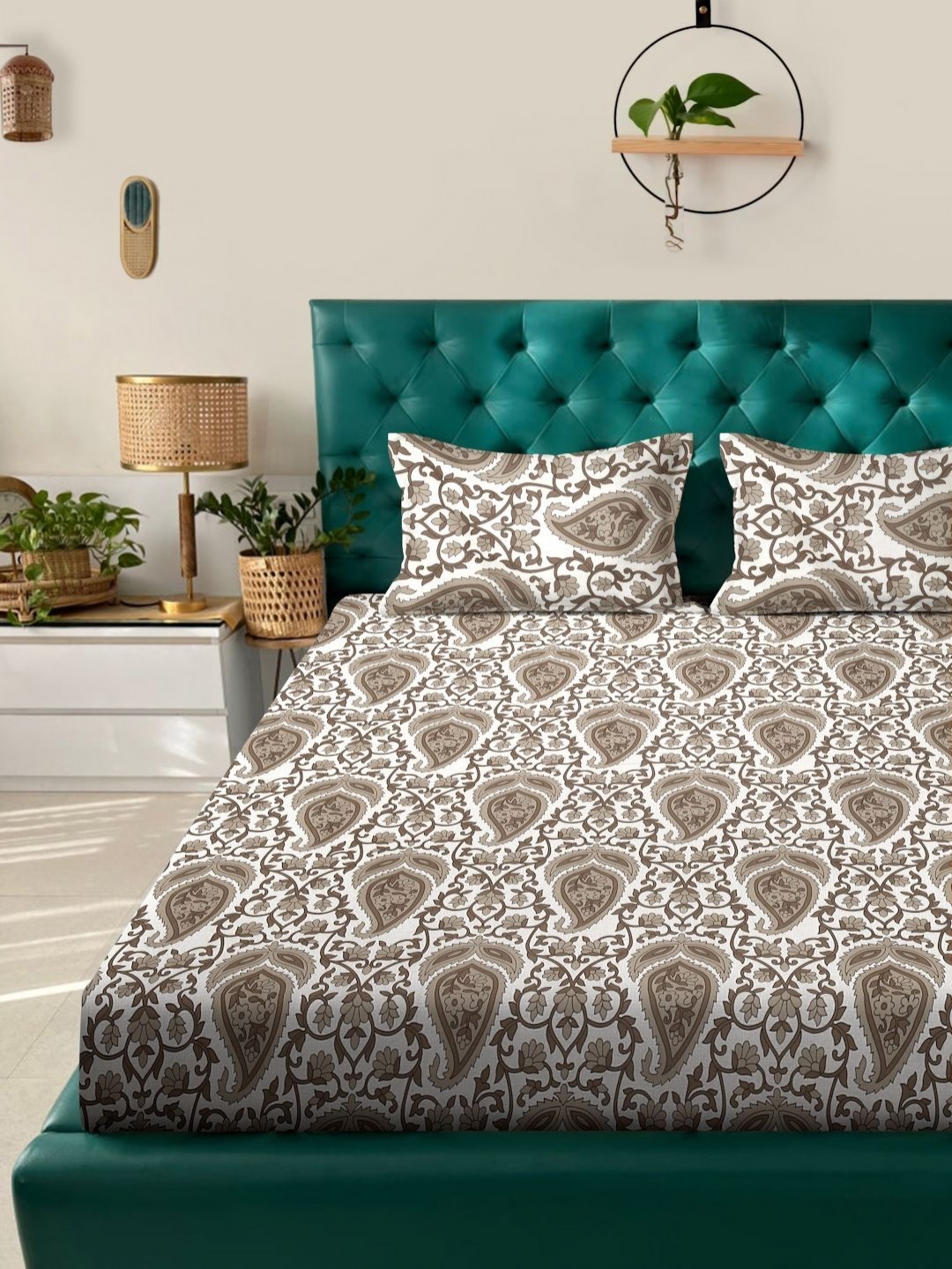 

KLOTTHE Beige & White Floral Printed Fitted 300TC King Bedsheet With 2 Pillow Cover