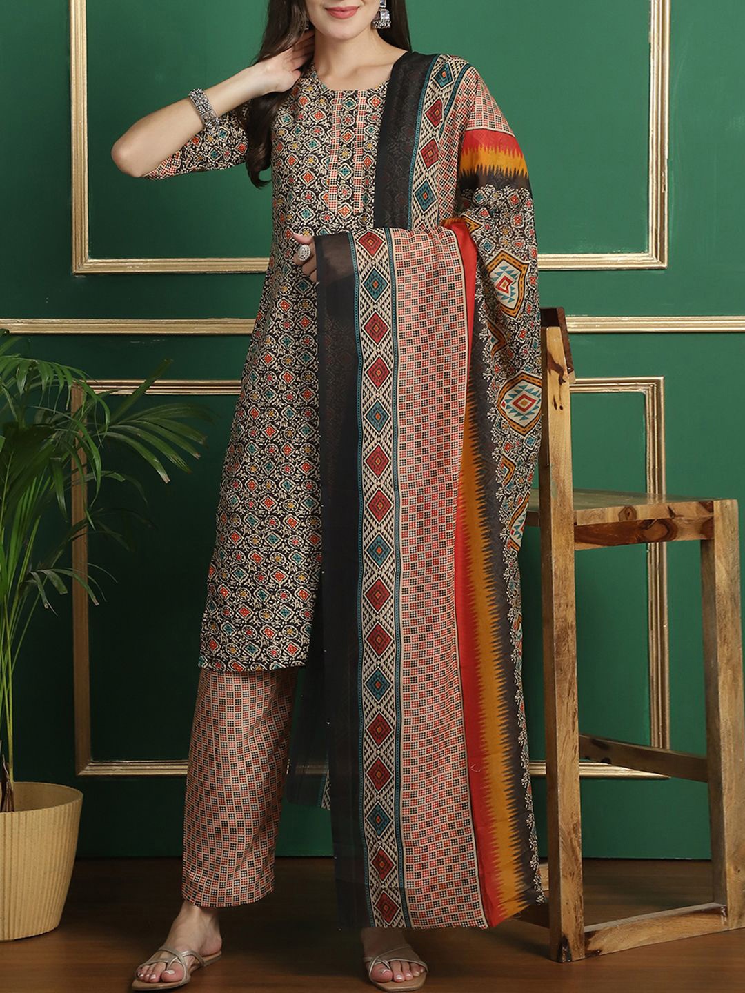 

Moda Rapido Ethnic Motifs Printed Pure Cotton Straight Kurta With Trousers And Dupatta, Black