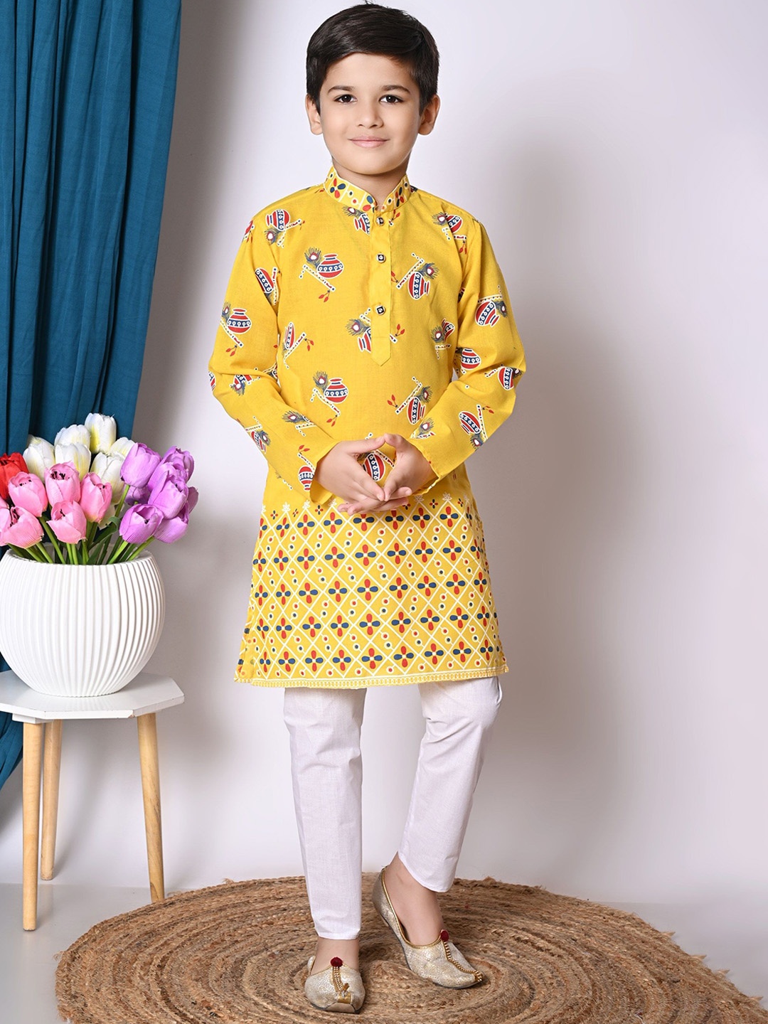 

Cae Boys Printed Regular Kurta with Pyjamas, Yellow