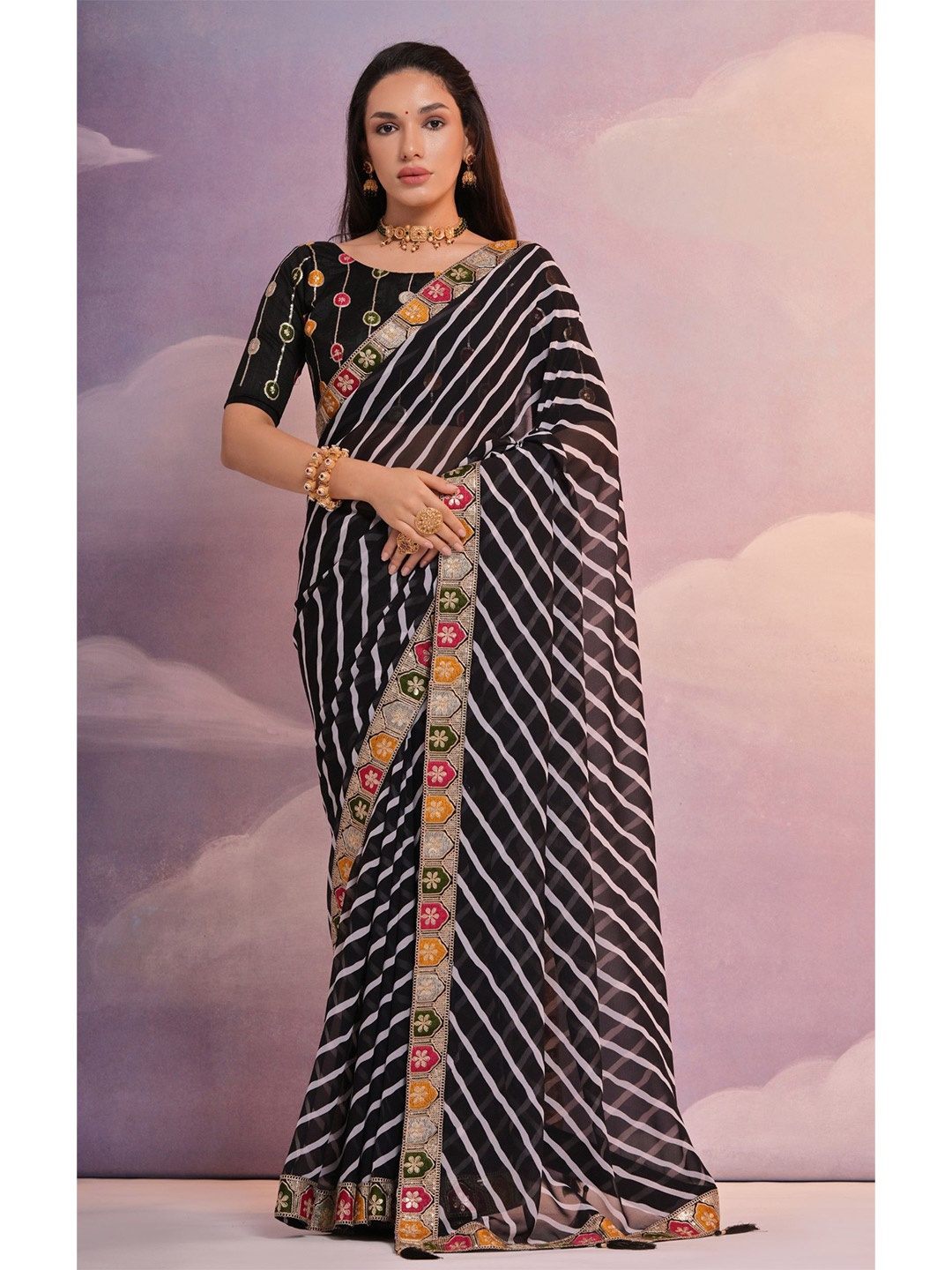 

DIVASTRI Leheriya Sequinned Saree, Black