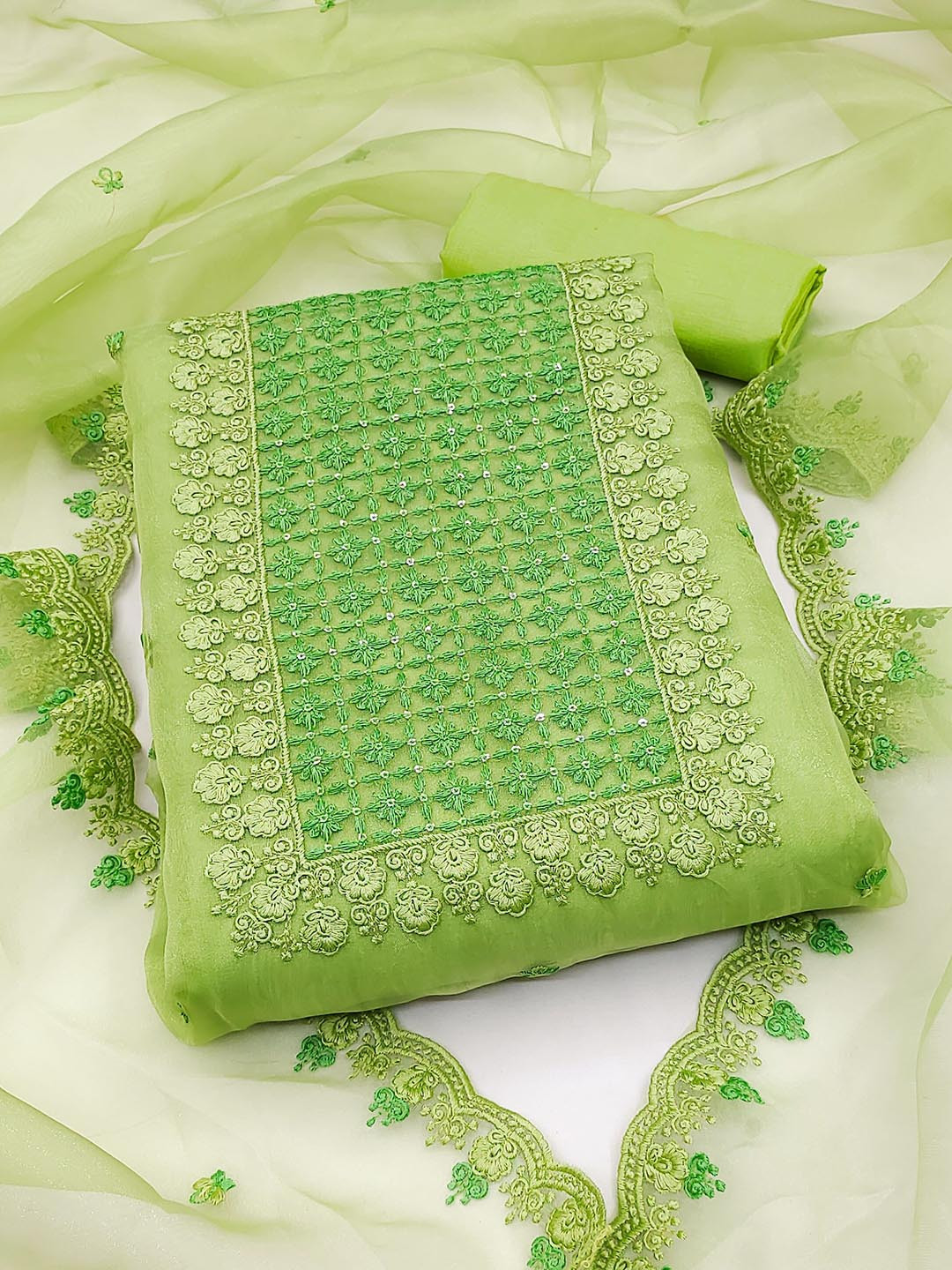 

SAINOOR Floral Embroidered Organza Unstitched Dress Material, Green