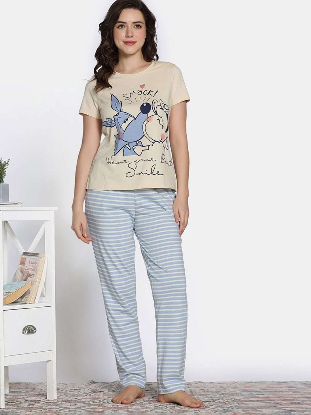 

Zivame Women Printed Night suit, Beige