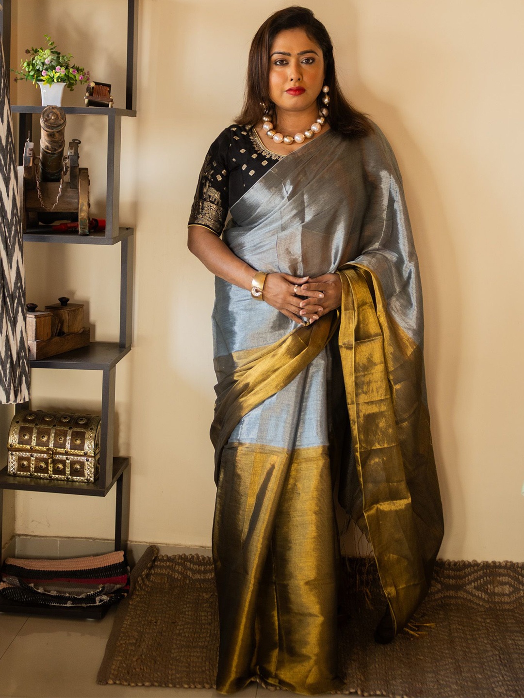 

Uttariya Woven Design Zari Saree, Copper