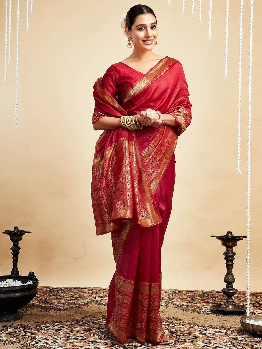 

HERE&NOW Woven Design Kanjeevaram Saree, Red