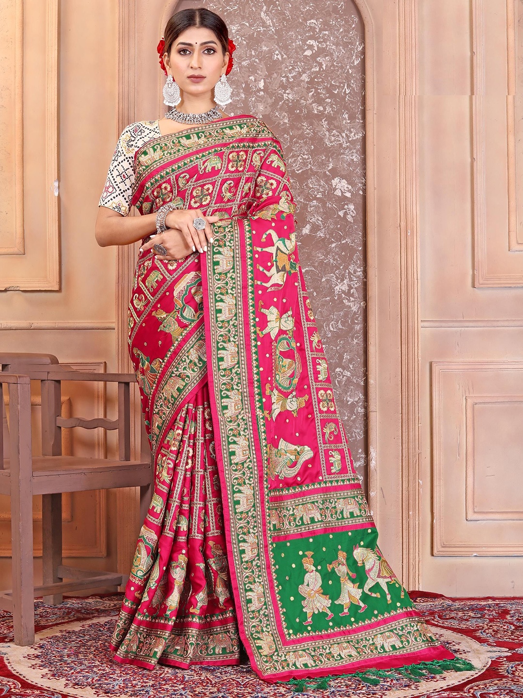 

CRAFTYSTYLES Kalamkari Silk Blend Saree, Pink