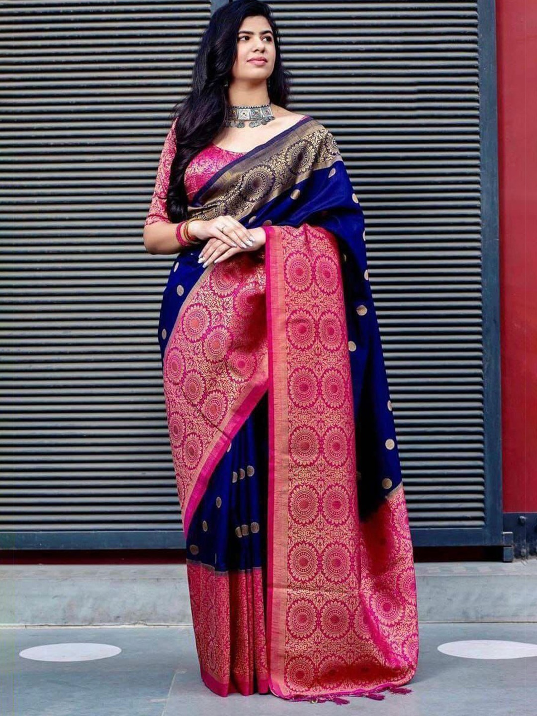 

JULEE Woven Design Zari Pure Silk Banarasi Saree, Blue