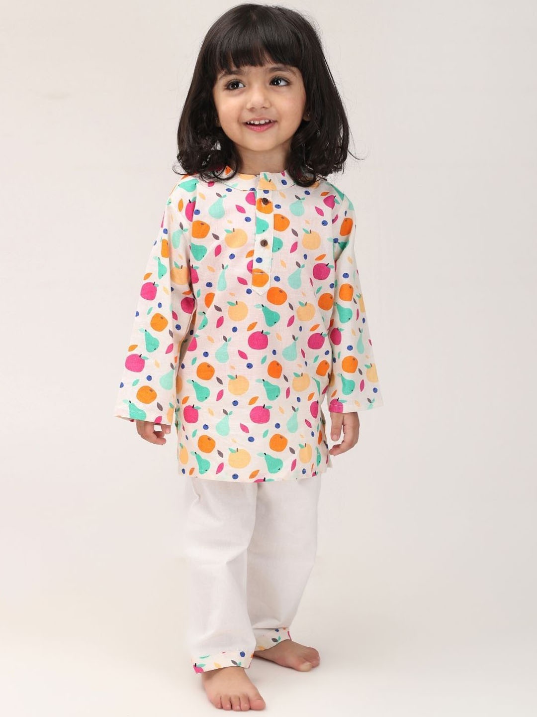 

MAMA AND PEACHES Unisex Kids Quirky Printed Pure Cotton Kurta With Trouser, White