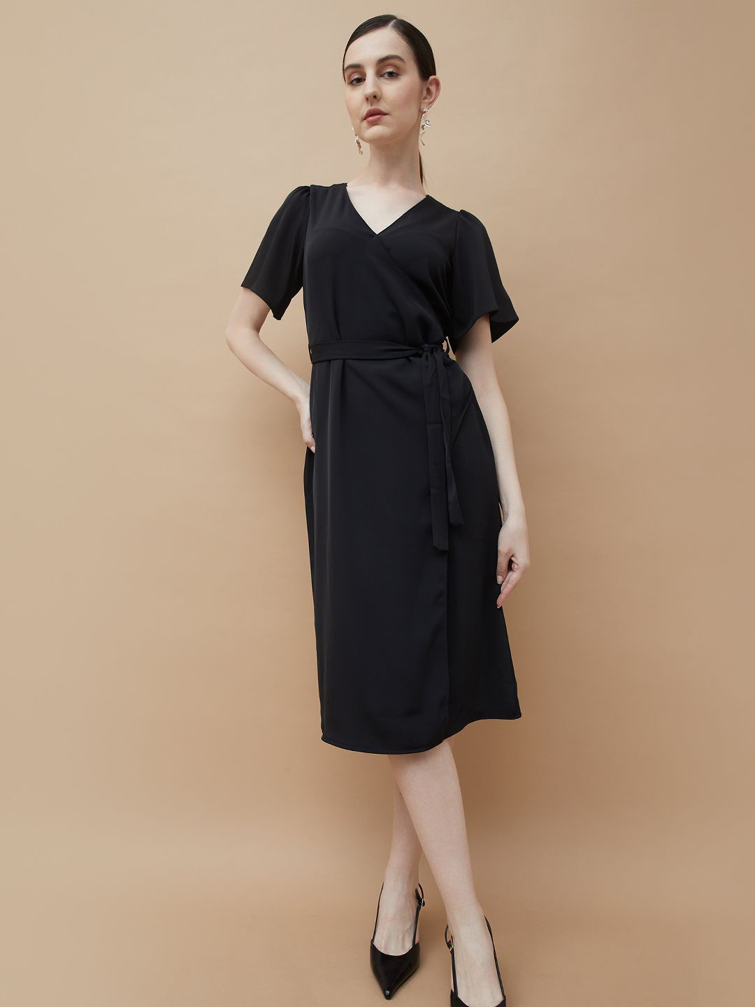 

CODE by Lifestyle Women Wrap Midi Dress Comes with a belt, Black