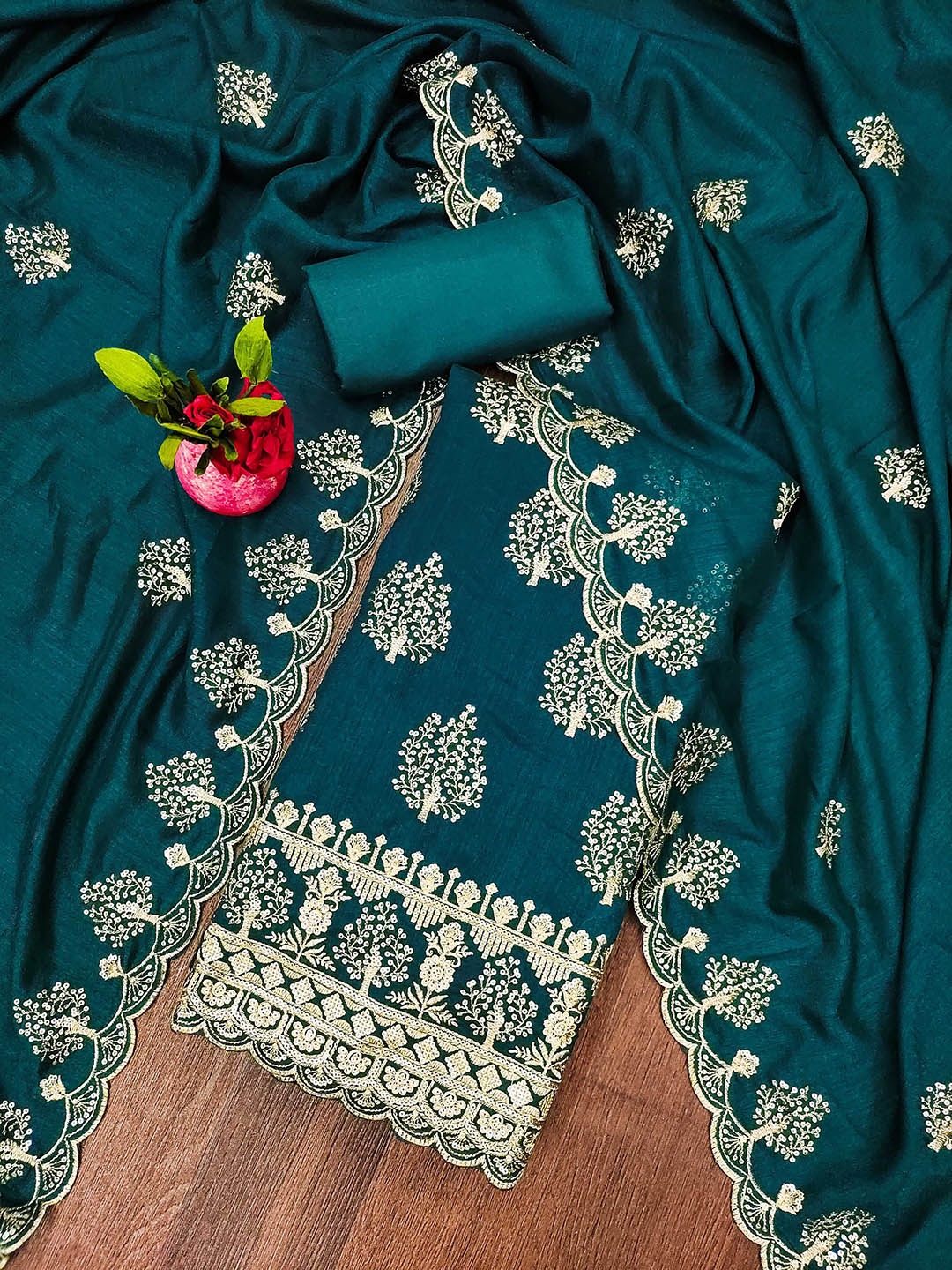 

SAINOOR Floral Sequinned Unstitched Dress Material, Teal
