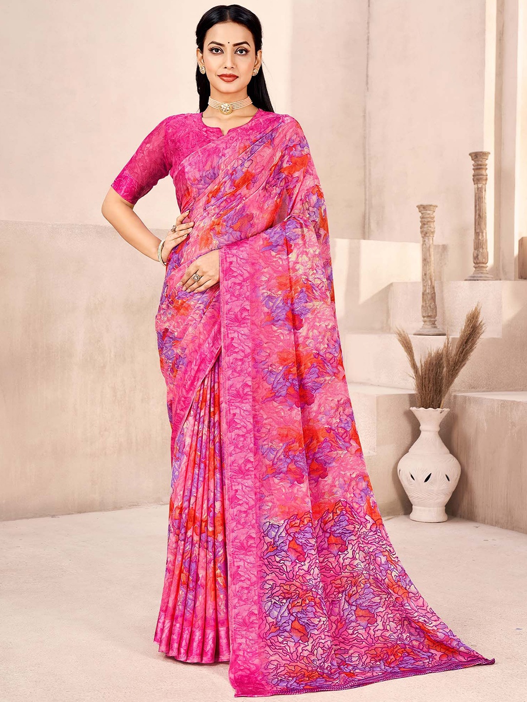 

Mitera Floral Zari Poly Chiffon Bagru Saree, Pink