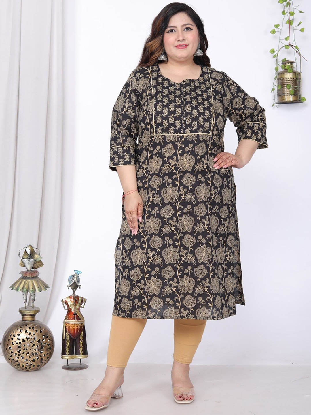 

Swasti Plus Size Floral Printed Cotton Straight Kurta, Black
