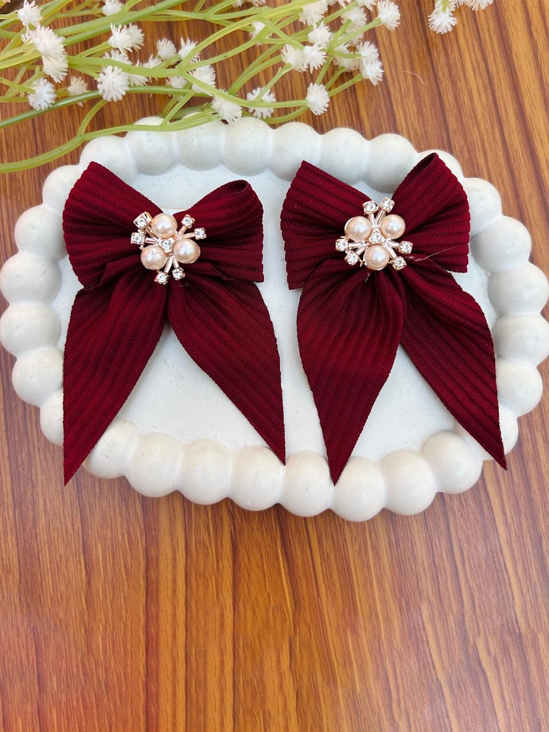 

Radhya Accessories Women Set of 2 Alligator Hair Clip, Red