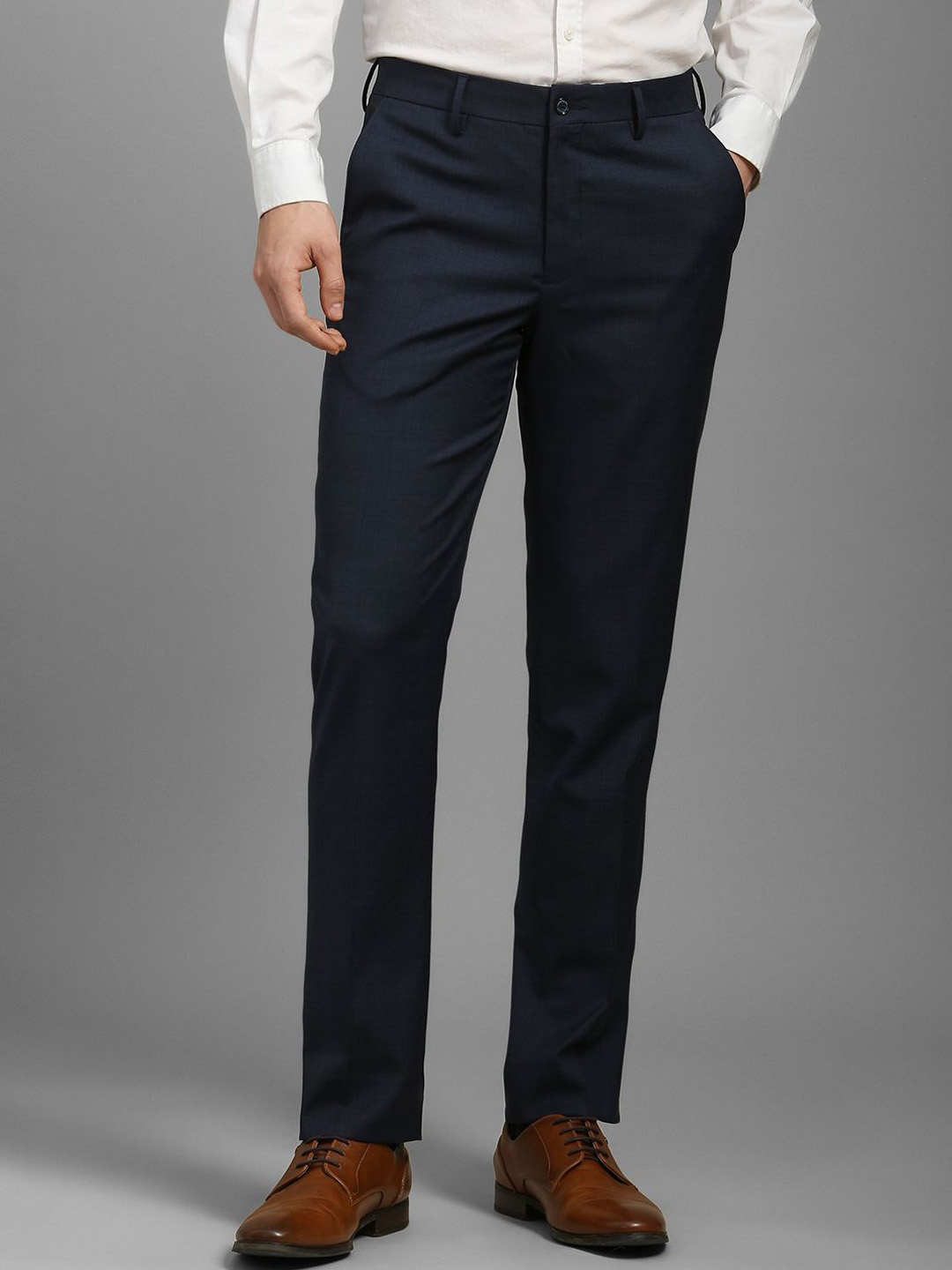 

Louis Philippe Men Checked Slim Fit Trousers, Navy blue