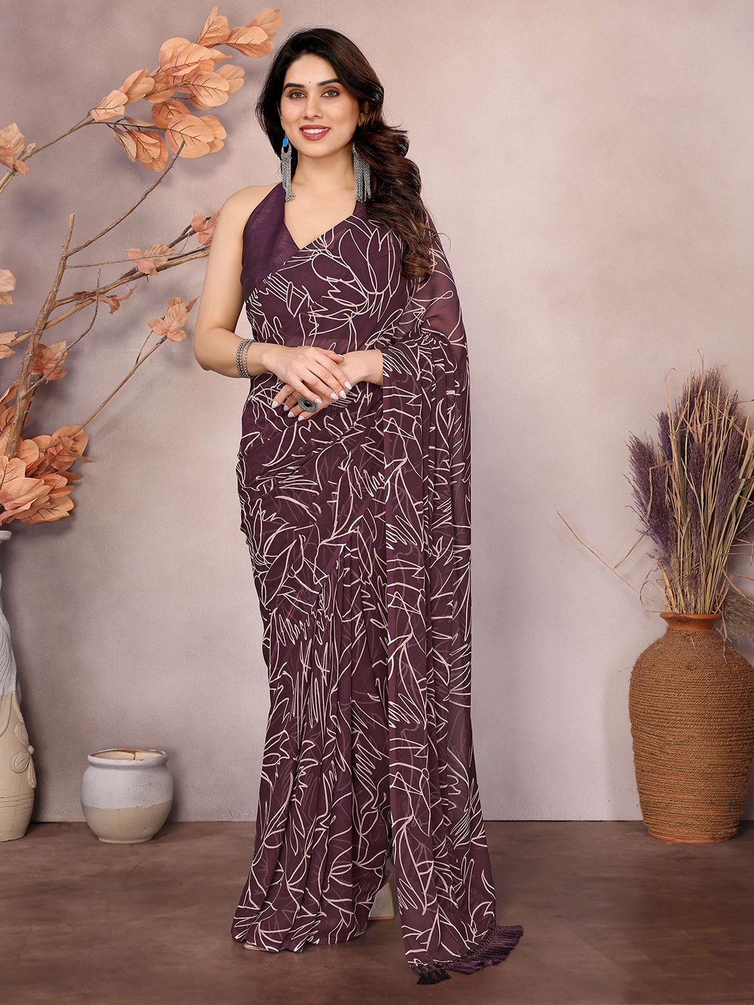 

Munir Floral Poly Georgette Ready to Wear Saree, Burgundy