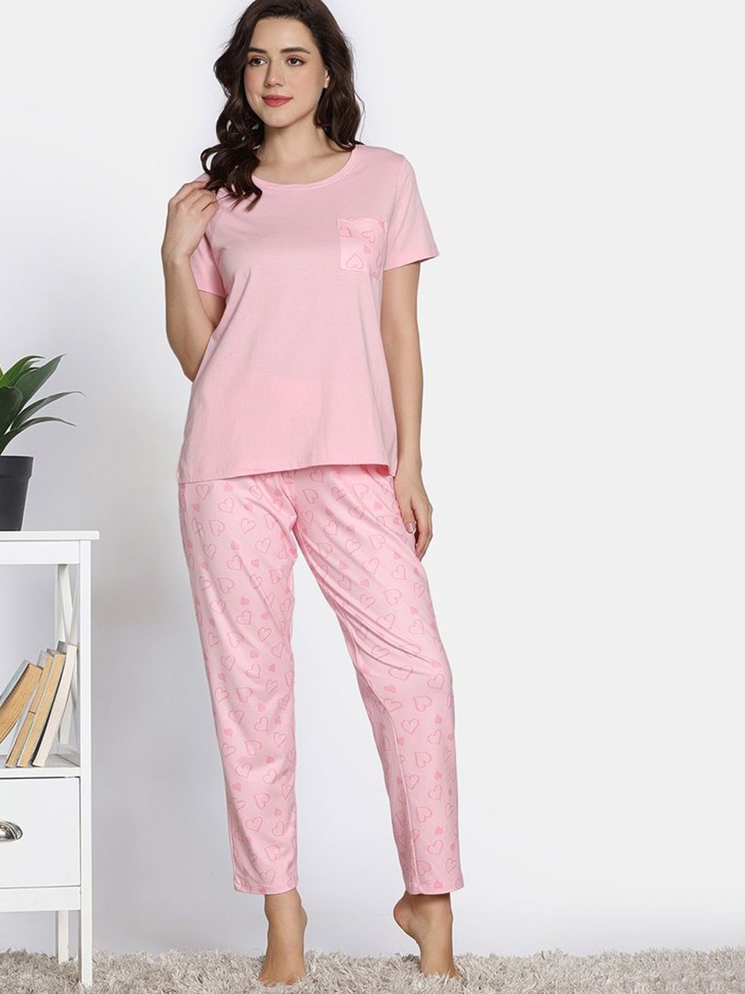 

Zivame Women Striped Night suit, Pink