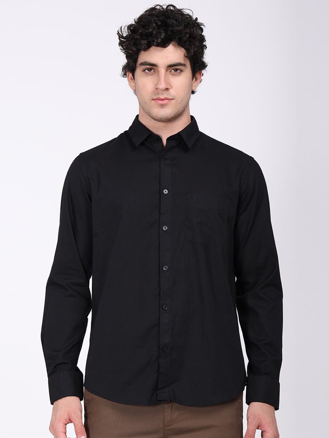 

Indian Terrain Men Classic Slim Fit Opaque Casual Shirt, Black