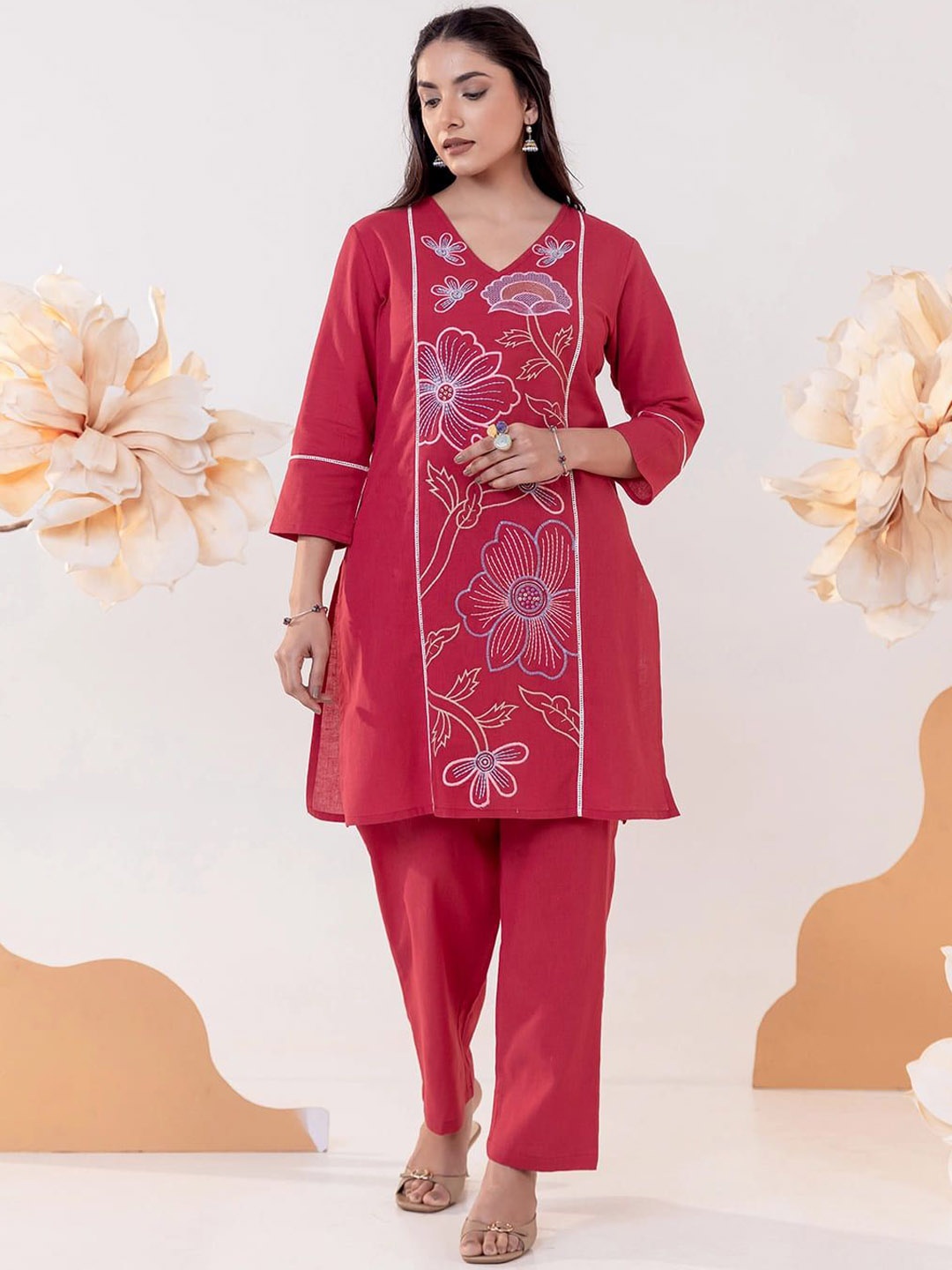 

MISRI Women Floral Embroidered Regular Thread Work Pure Cotton Kurta with Trousers, Pink